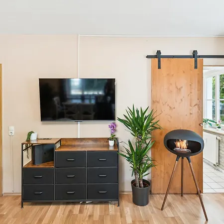 Dresdenstay Naehe Elbepark 2 Schlafzimmer Kamin Ps4 Appartement